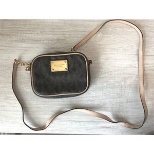 Michael Kors Crossbody